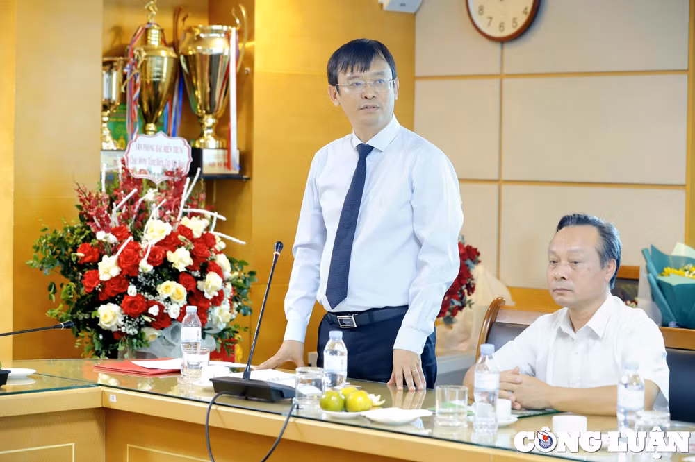 bo nhiem nha bao nguyen van hoai lam tong bien tap bao nong thon ngay nay dien tu dan viet hinh 4