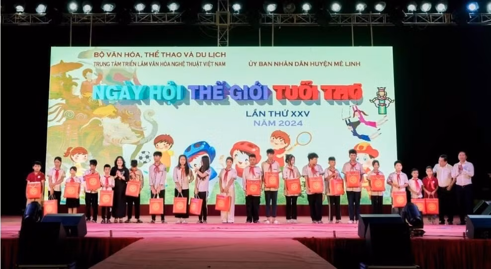 nha thiet ke ngo nhat huy phuong ho thuong hieu bigally hoi tu trong le hoi tre em toa sang viet nam hinh 2