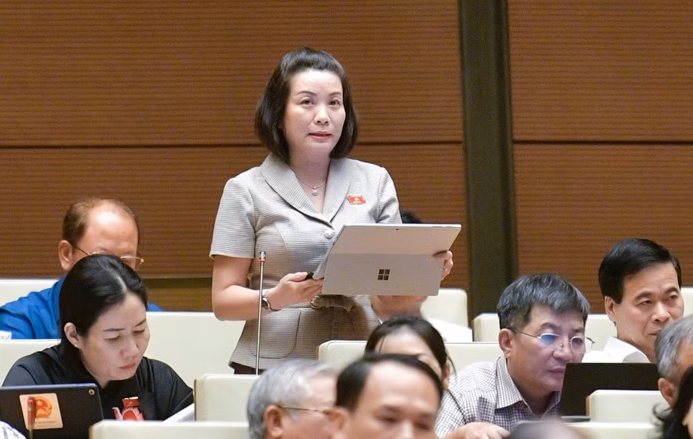 bo truong nguyen van hung vu bot xen tien thuong khau phan an la loi canh tinh cho cong tac huan luyen hinh 2