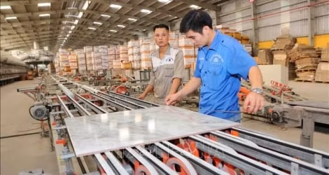 mot ca nhan bi phat 90 trieu dong do giao dich chui co phieu cvt hinh 1