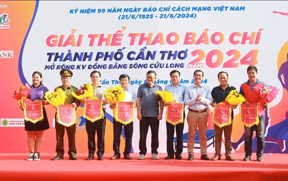 gan 250 van dong vien tham du giai the thao bao chi tp can tho mo rong khu vuc dbscl hinh 1