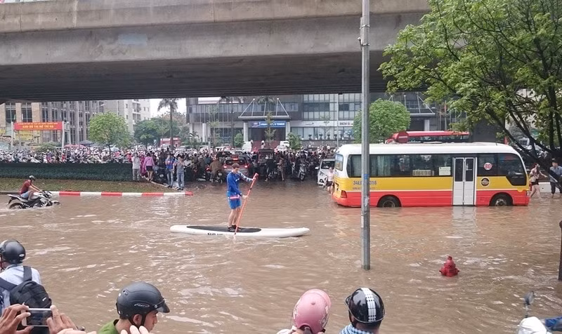 ha noi ban hanh ke hoach xu ly tinh trang ung ngap gay ach tac giao thong hinh 1