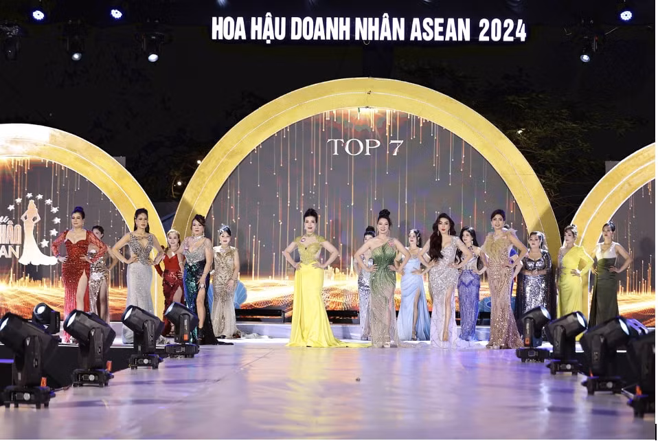 nguoi dep nghiem thi hue dat danh hieu hoa hau doanh nhan asean 2024 hinh 2