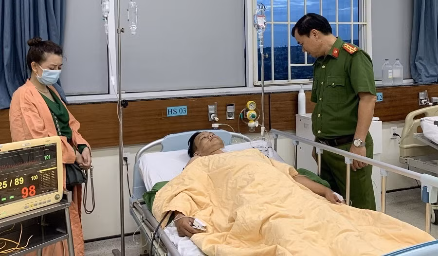 truy bat doi tuong tang tru ma tuy 2 can bo cong an tinh gia lai bi dam trong thuong hinh 1