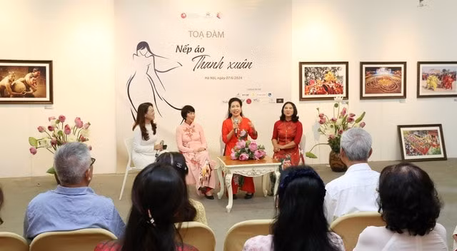 gin giu quang ba va ton vinh ao dai trang phuc truyen thong cua nguoi viet nam hinh 2