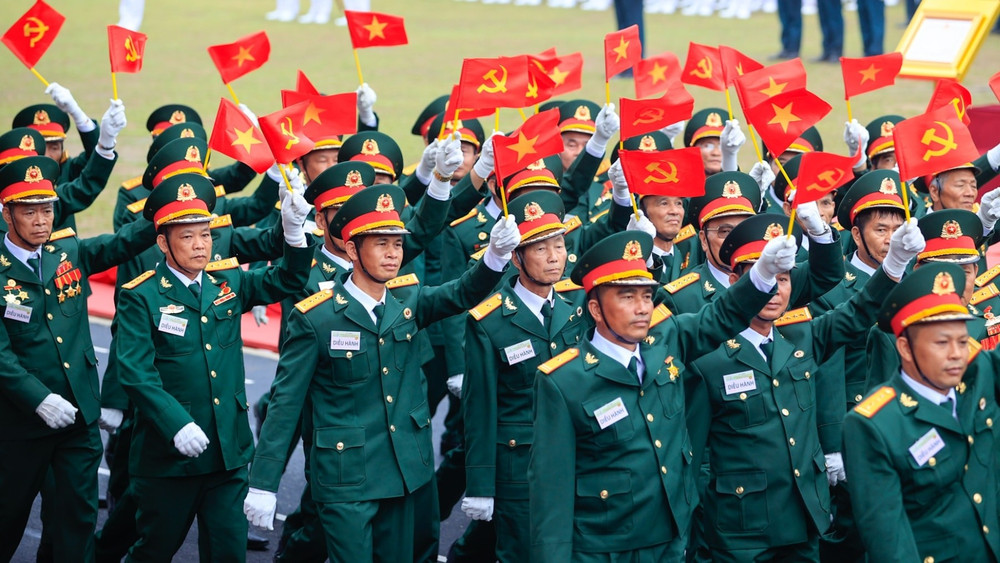 Sĩ quan, quân nhân chuyên nghiệp nghỉ hưu được trợ cấp 5 tháng lương, thay cho mức 3 tháng hiện nay. Ảnh minh hoạ - Kiến thức đầu tư 7d52-can-bo-quan-doi.jpg