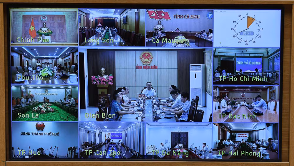 Đại diện các địa phương phát biểu tại cuộc họp - Ảnh: CP