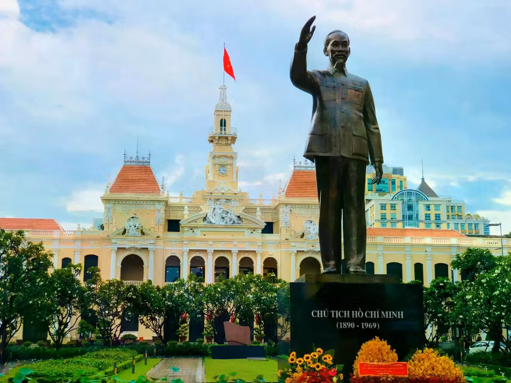 go-and-share-kham-pha-uy-ban-nhan-dan-tp-ho-chi-minh-1-scaled.jpg
