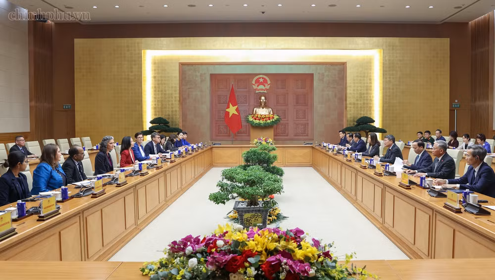 Thủ tướng Chính phủ Lê Minh Hưng tiếp bà Pauline Tamesis, Điều phối viên Thường trú và Trưởng đại diện các tổ chức Liên Hợp Quốc tại Việt Nam - Ảnh: CP