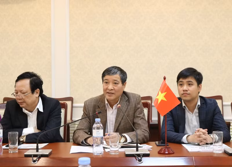Ông Nguyễn Anh Dũng - Tổng Biên tập Báo Xây dựng phát biểu tại buổi làm việc