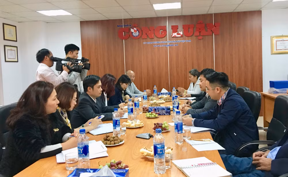 Toàn cảnh buổi thăm và làm việc