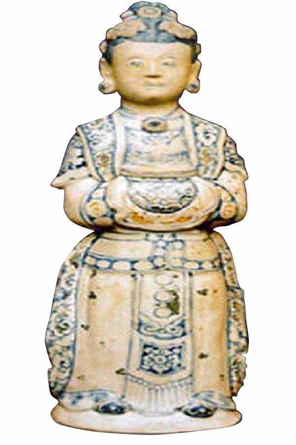 Tượng chân dung bà Bùi Thị Hý, hiện đang được trưng bày tại Bảo tàng Lịch sử Quốc Gia và bản sao được thờ ở Nhà Thờ Tổ Công ty CP Gốm Chu Đậu (Nam Sách, Hải Dương)