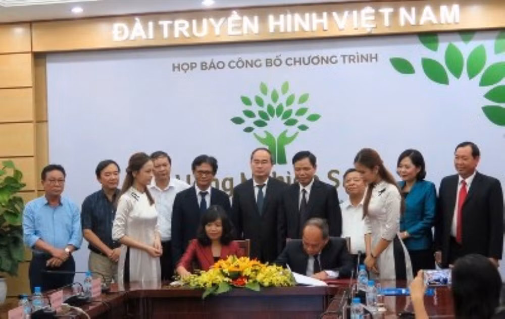 Đồng hành cùng chương trình 