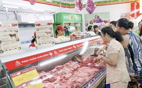 Với các giải pháp và sự vào cuộc, thị trường thịt lợn đến nay vẫn đảm bảo nguồn cung (Ảnh TL)