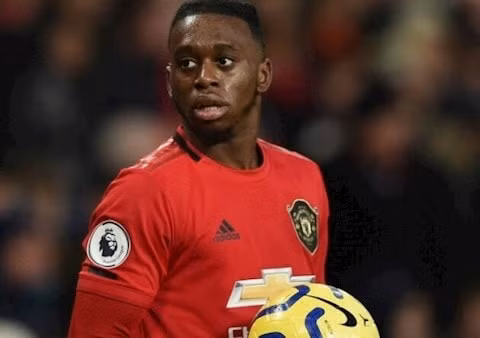 Cầu thủ Wan-Bissaka đứng đầu Ngoại hạng Anh mùa này về số lần xoạc bóng. Ảnh: internet.