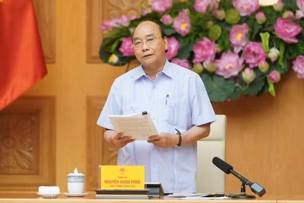 Thủ tướng Nguyễn Xuân Phúc phát biểu tại cuộc họp. Ảnh: VGP
