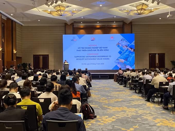 Hội nghị hỗ trợ doanh nghiệp Việt Nam phát triển chuỗi giá trị bền vững. Ảnh: Dương Lâm