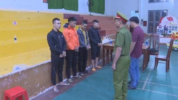 Nhóm cho vay nặng lãi do đối tượng Trần Văn Lợi cầm đầu