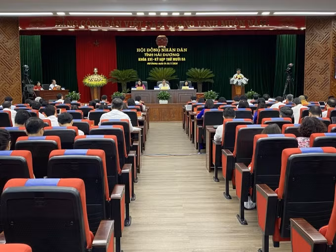 HĐND Tỉnh Hải Dương yêu cầu các đơn vị chức năng đẩy nhanh tiến độ giải ngân vốn đầu tư công 2020. Ảnh: Dương Lâm