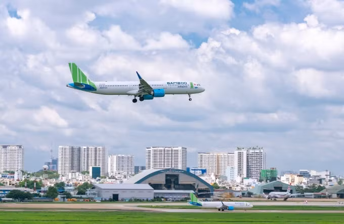 Bamboo Airways triển khai các chính sách hỗ trợ toàn diện cho hành khách có lịch trình bị ảnh hưởng bởi dịch Covid-19.