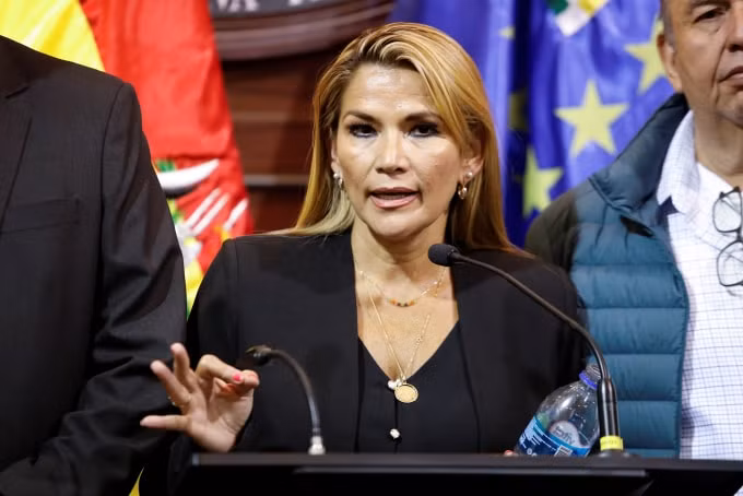 Tổng thống tạm thời của Bolivia Jeanine Anez. Ảnh: Reuters