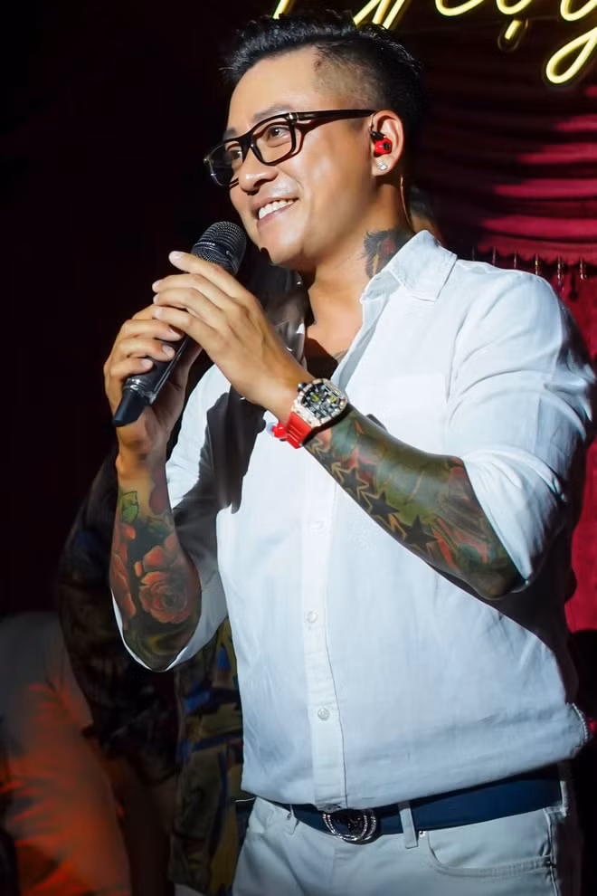 Tuấn Hưnng