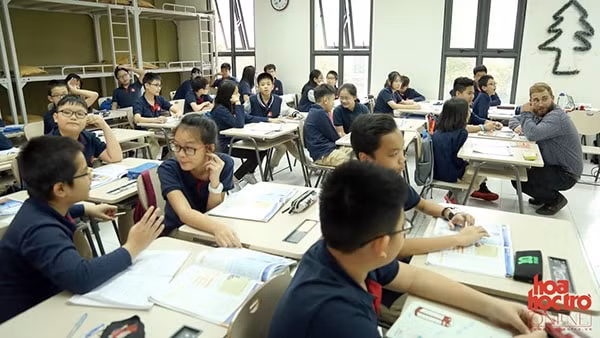 Theo đó, phụ huynh, học sinh có thể tìm hiểu thông tin chi tiết về ngày tựu trường trên website vào ngày 15/8.