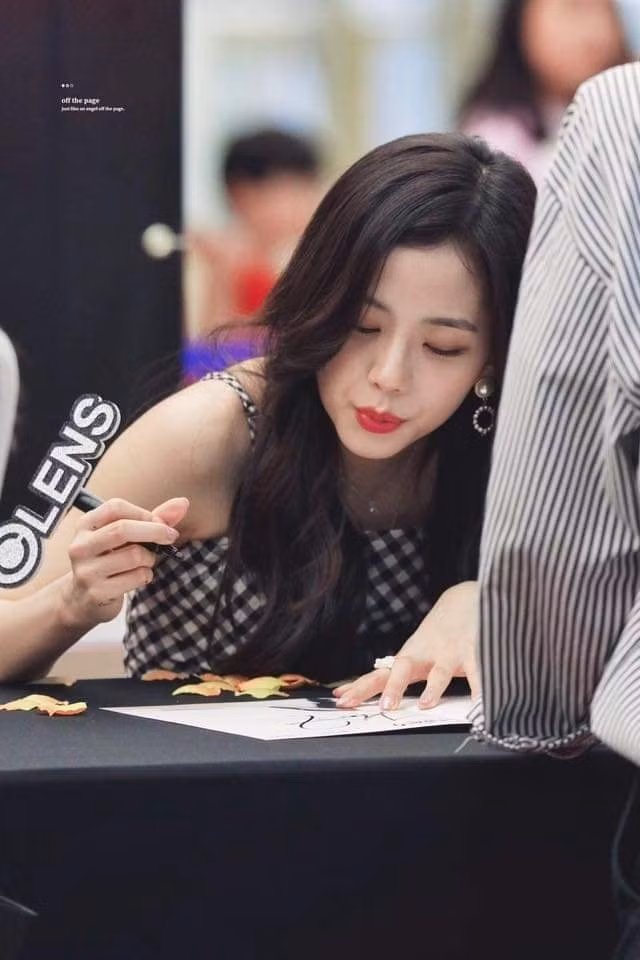 Ji Soo__.