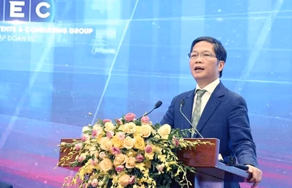Bộ trưởng Trần Tuấn Anh phát biểu tại Diễn đàn cấp cao năng lượng Việt Nam 2020, sáng 22/7