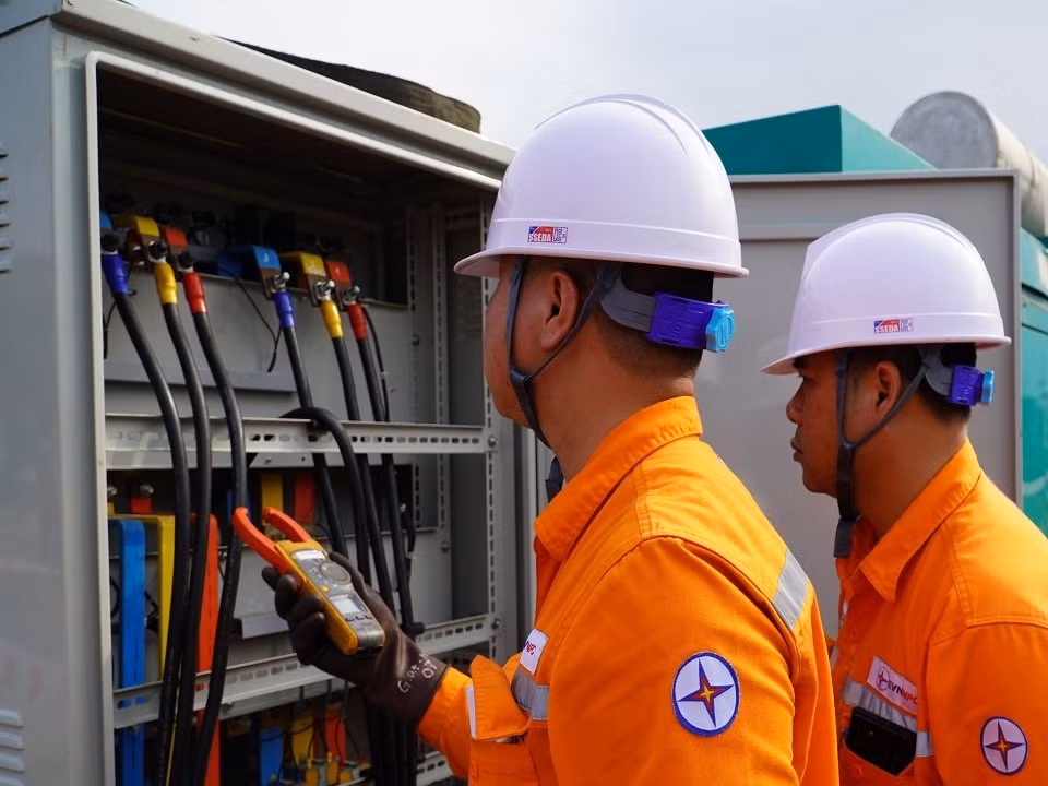 evnnpc bo tri hon 3000 ca truc san sang phuong an dam bao cung cap dien trong dip le 2 9 2023 hinh 1