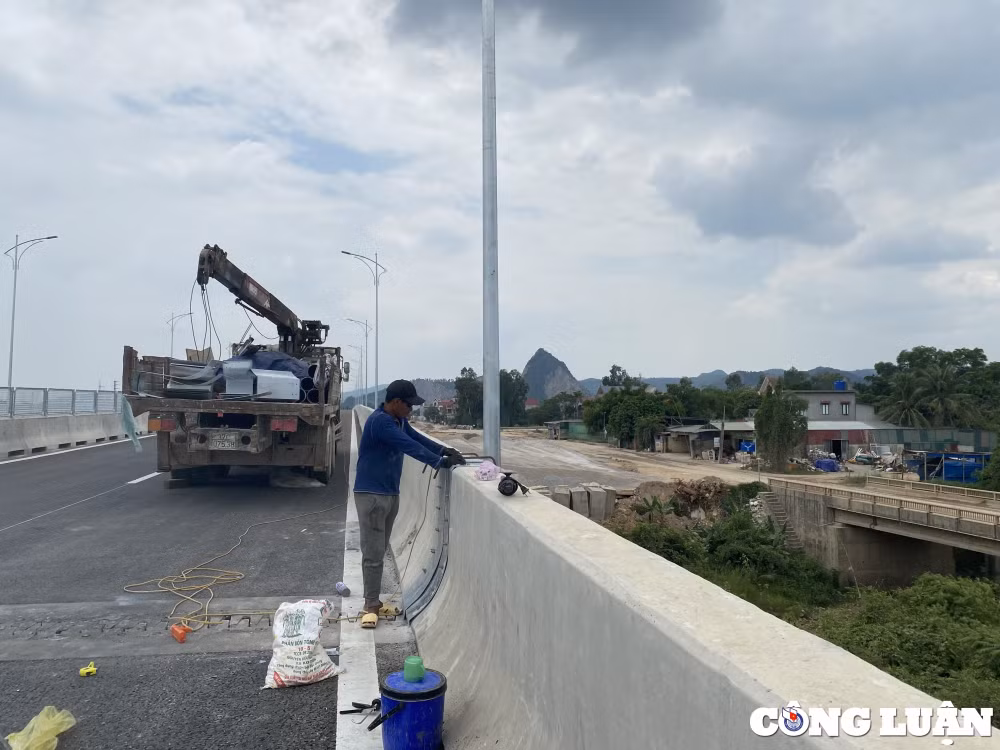 ngam cao toc quoc lo 45 nghi son truoc ngay thong xe hinh 3