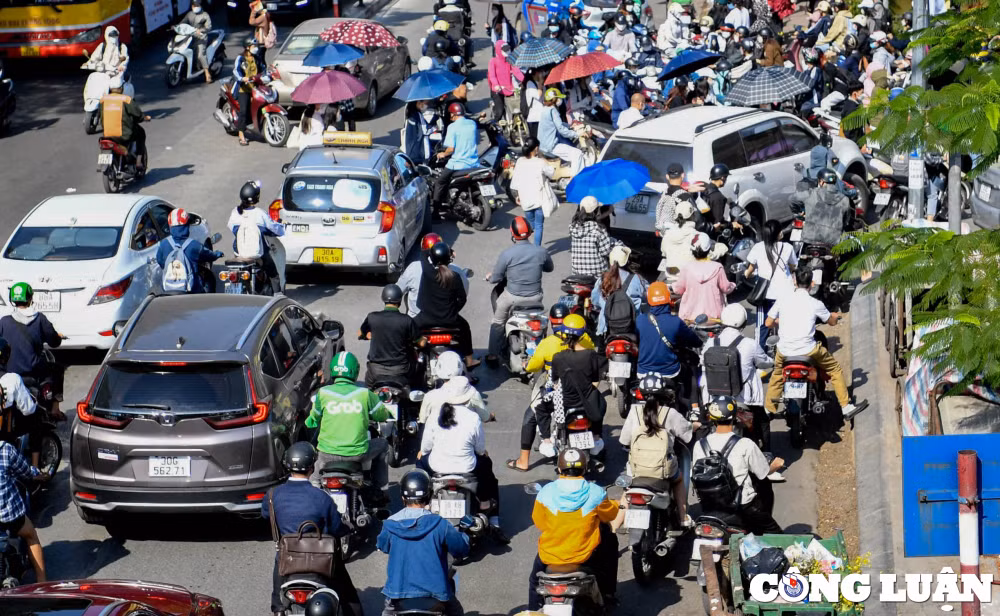 ha noi cau vuot chu c cham tien do tuyen duong thuong xuyen un tac hinh 8