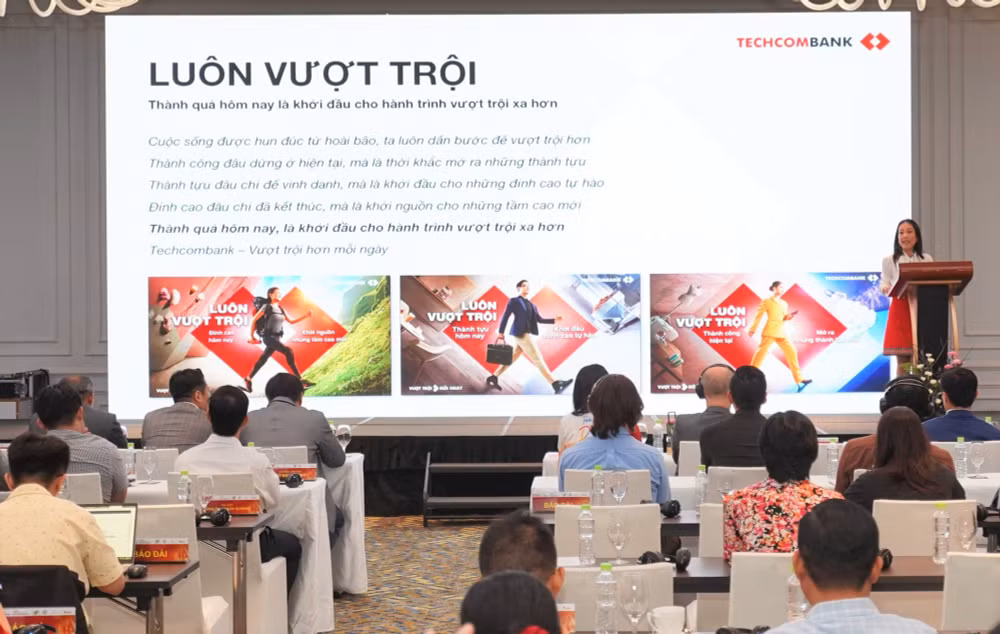 giai marathon quoc te tpho chi minh techcombank an tuong mua 5 hinh 2