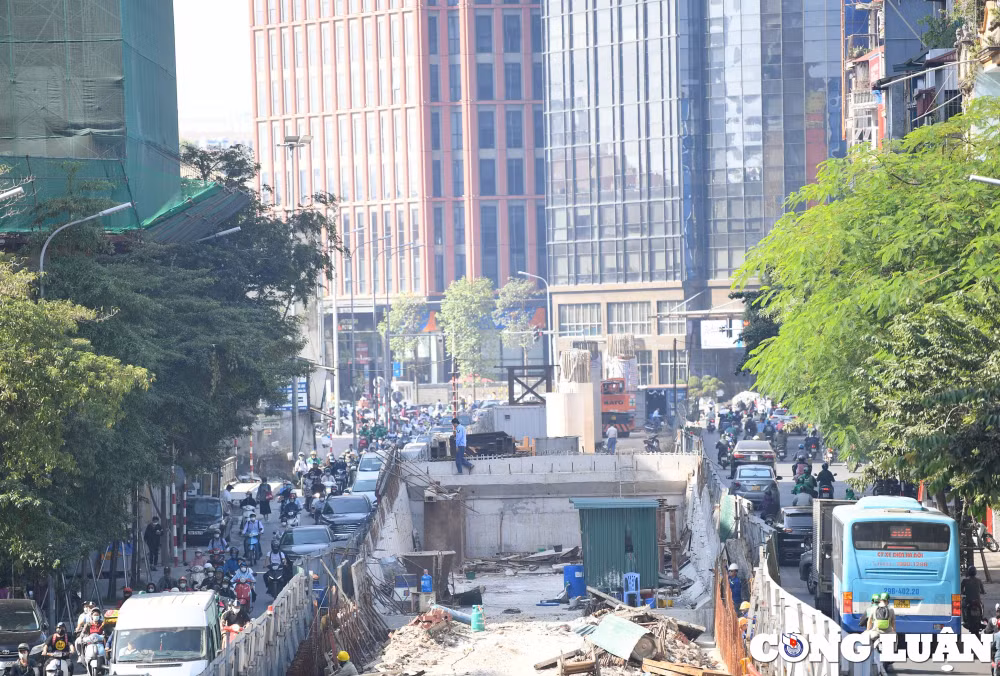 ha noi cau vuot chu c cham tien do tuyen duong thuong xuyen un tac hinh 9