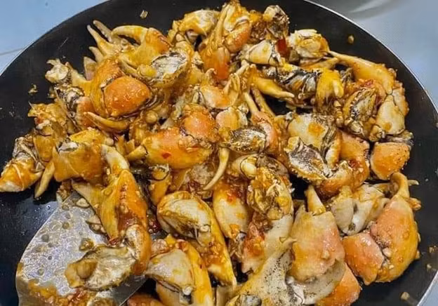 an duoc duy nhat moi phan cang cua da van duoc cac tin do chuong hai san san don hinh 3