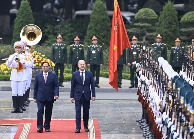 le don thu tuong cong hoa lien bang duc tham chinh thuc viet nam hinh 4