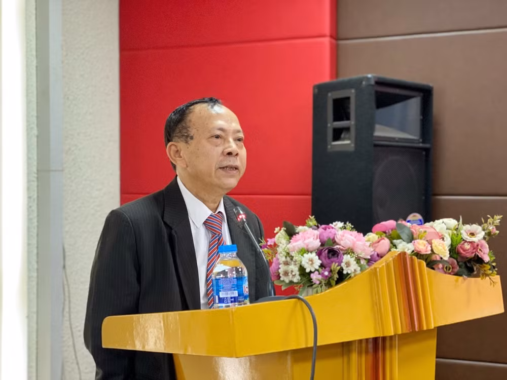 le cong bo va don nhan quyet dinh thanh lap chi bo thoi bao van hoc nghe thuat hinh 3