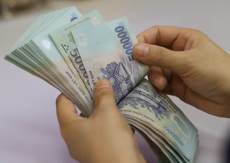 chenh lech muc luong co so giua nhom thap nhat va cao nhat hien ra sao hinh 1