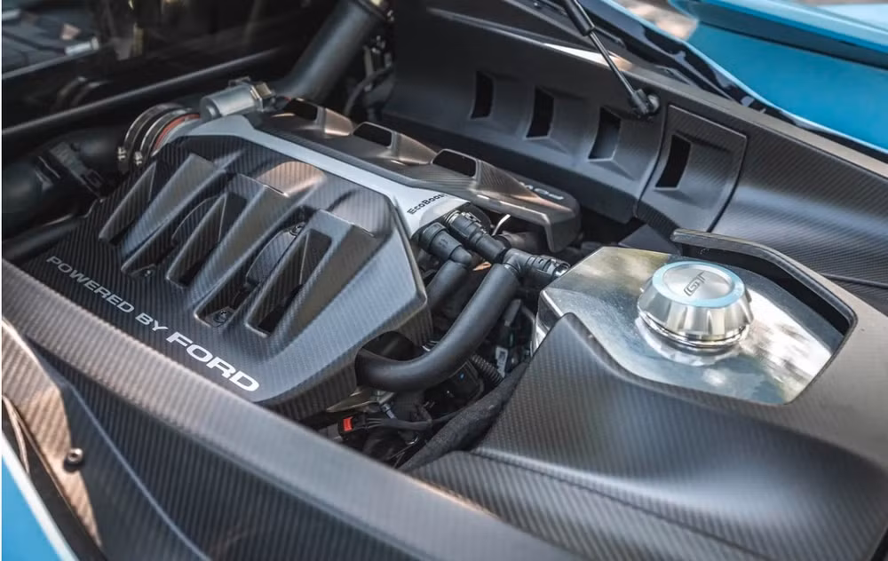 ford gt voi mau son doc duoc ban dau gia du kien gan 1 trieu usd hinh 4