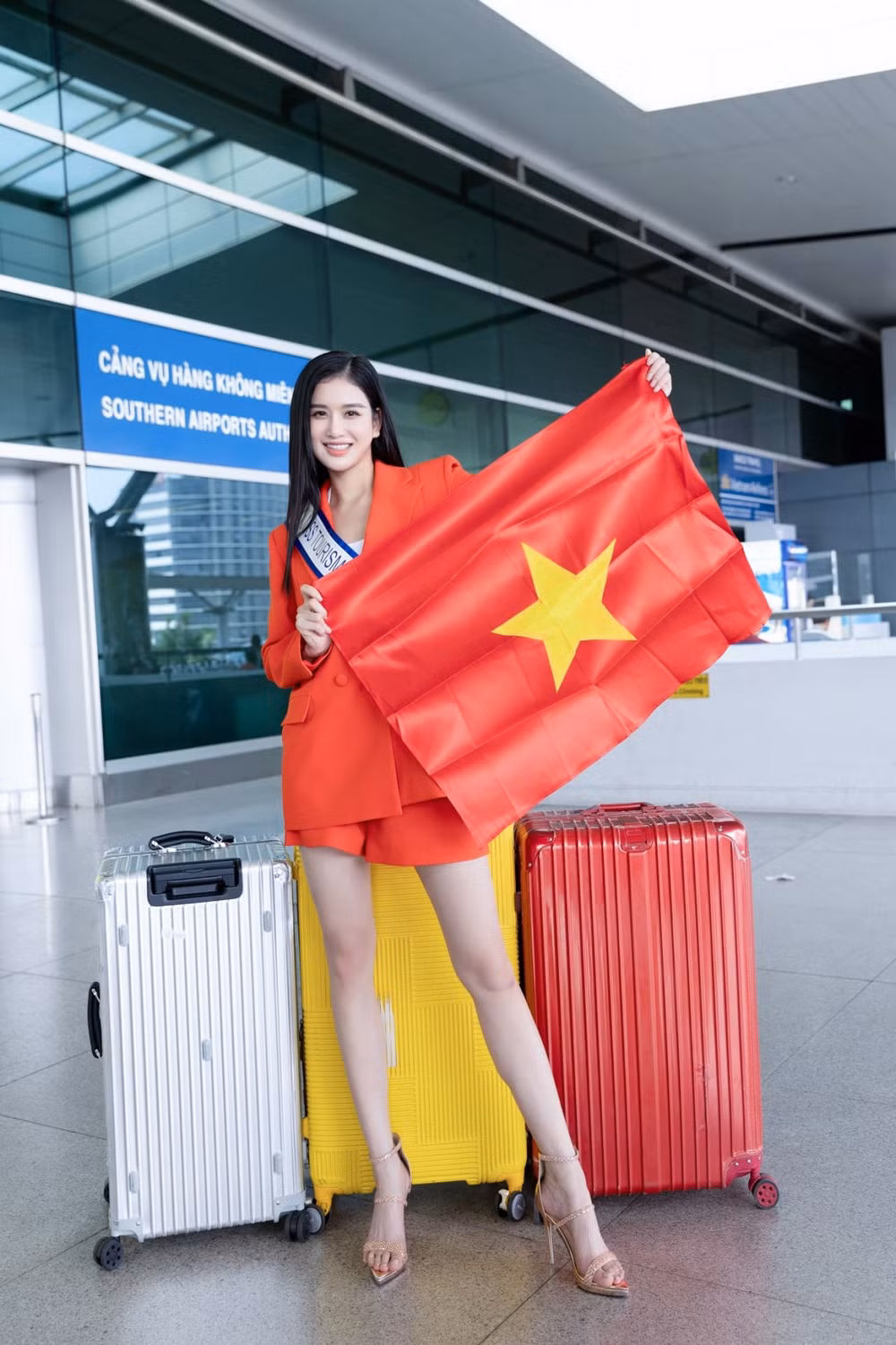 a hau nguyen nga mang trang phuc nha nhac tai cuoc thi hoa hau du lich quoc te 2022 hinh 4