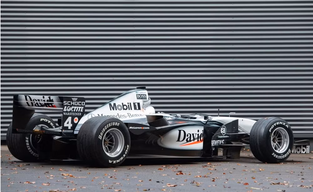xe dua mclaren mp4 16 doi 2001 duoc rao ban gia 2 trieu usd hinh 4
