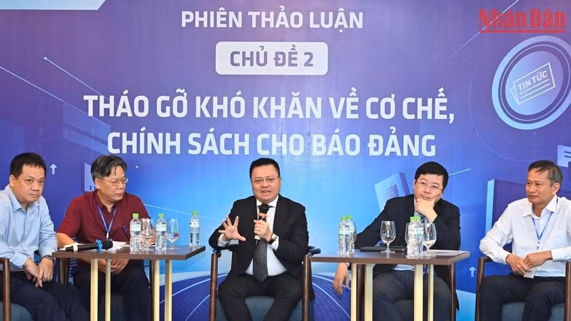 se co cac chuong trinh dao tao tren dien rong danh cho cac co quan bao chi hinh 2