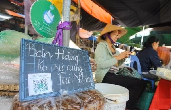 ha noi phan dau 100 cho truyen thong khong su dung tui nilon kho phan huy hinh 1