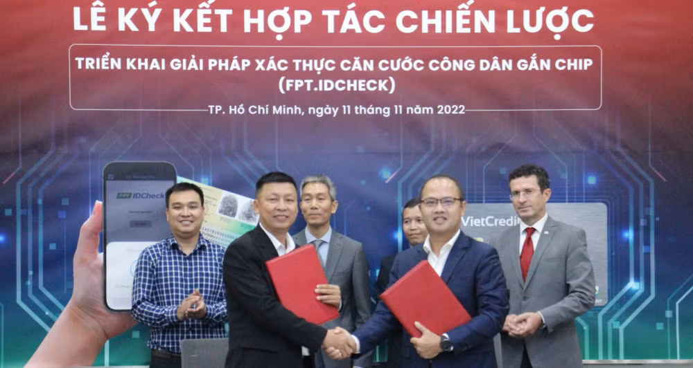 vietcredit hop tac voi fpt is trien khai giai phap xac thuc can cuoc cong dan gan chip fptidcheck hinh 2