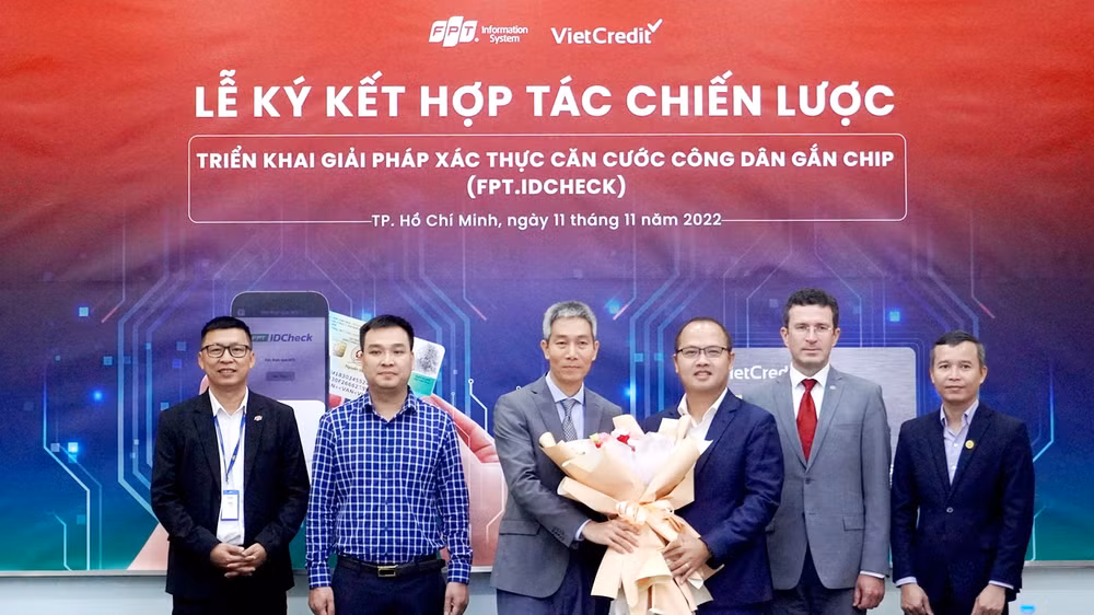 vietcredit hop tac voi fpt is trien khai giai phap xac thuc can cuoc cong dan gan chip fptidcheck hinh 1