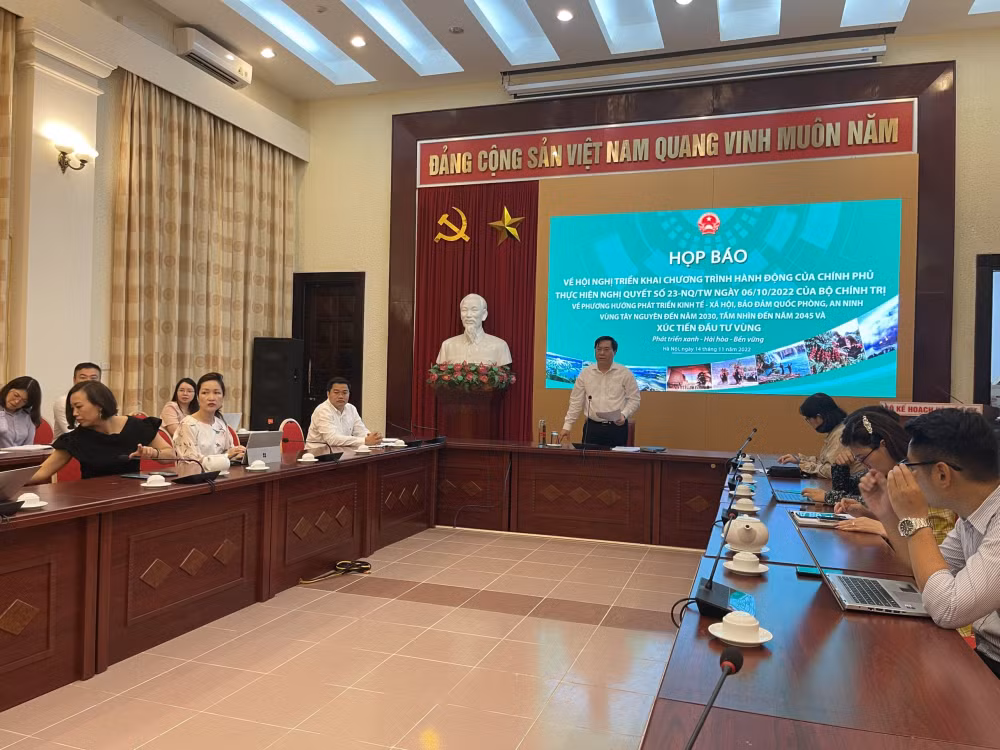 tay nguyen duoc dau tu nang cap 3 du an cang hang khong khoi phuc lai tuyen duong sat tu thoi phap hinh 1