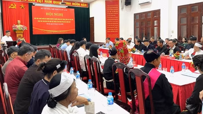 de xuat cac giai phap bao ton phat huy gia tri van hoa cac dan toc hinh 1