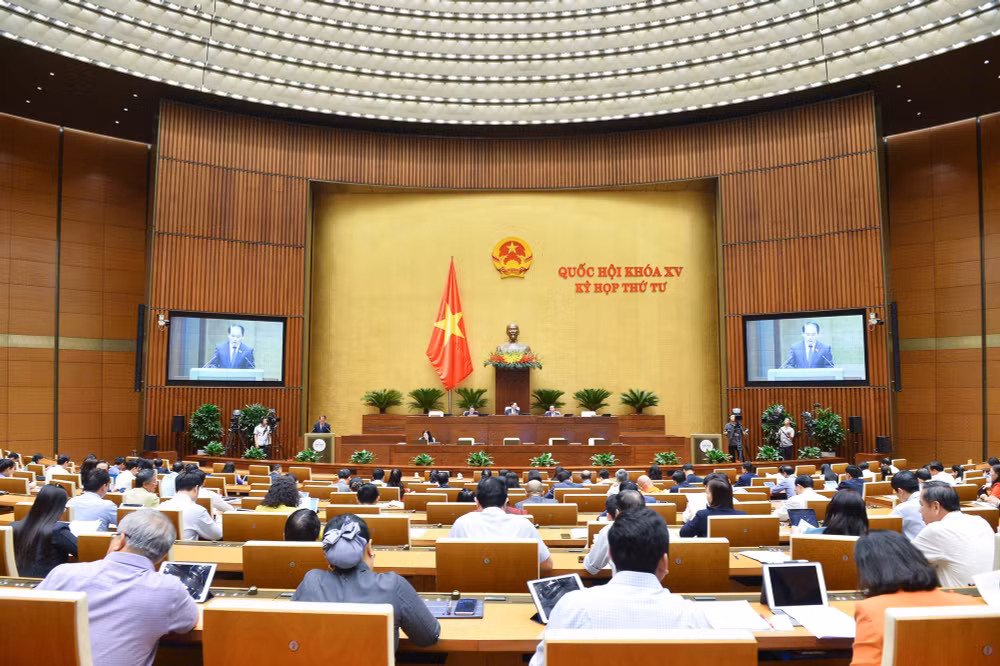 quoc hoi de nghi ca the hoa trach nhiem nguoi dung dau khi cham giai ngan hinh 2