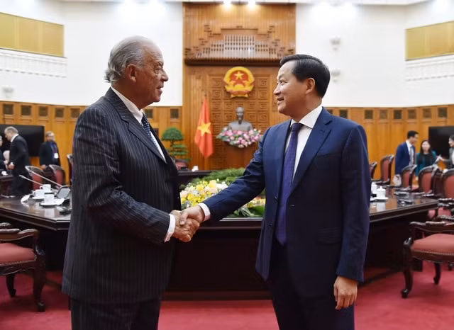 cac doanh nghiep tin tuong vao du dia hop tac giua viet nam va thuy sy hinh 1