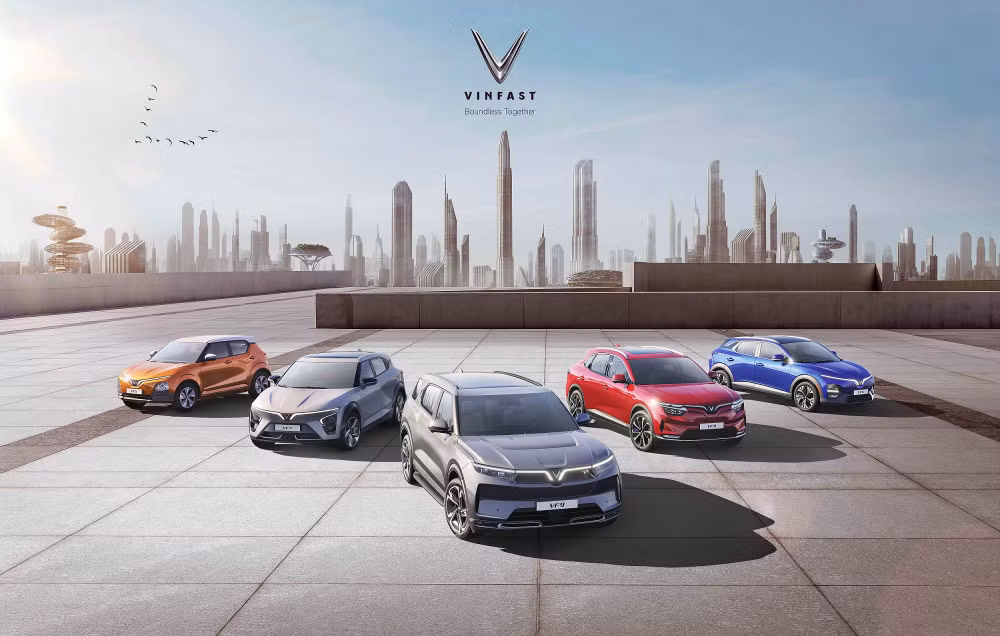 vinfast tro lai los angeles auto show 2022 voi 4 mau xe dien hinh 1